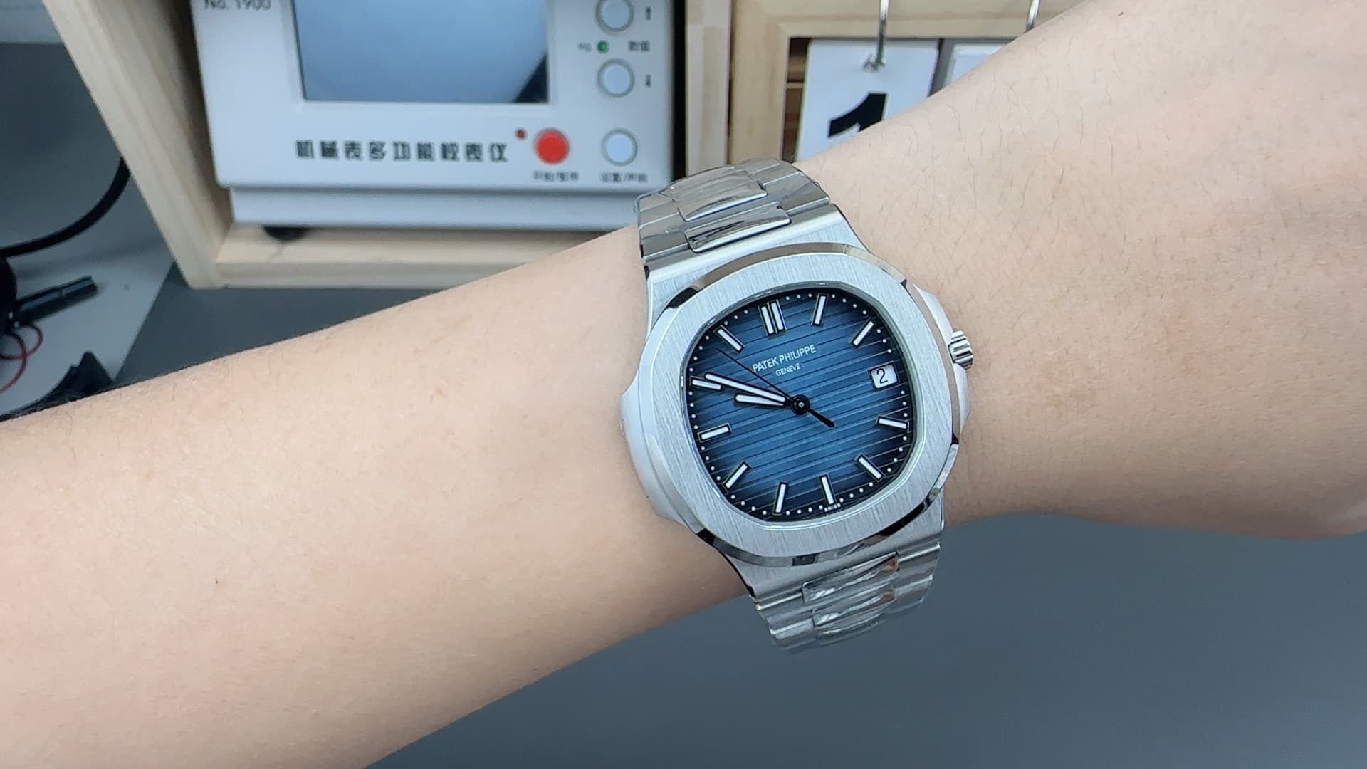 Patek Philippe White Product SC330