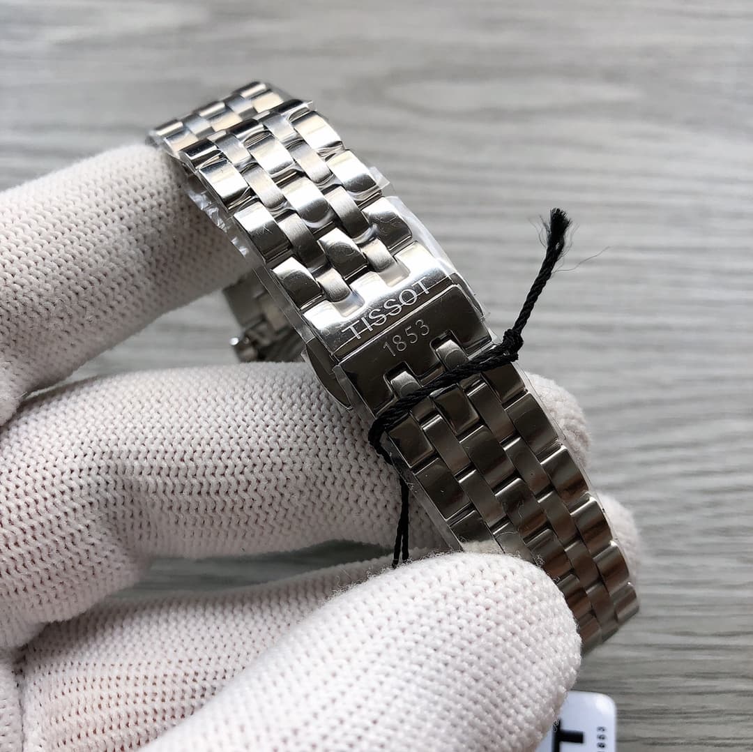 Tissot Blue Watch T122