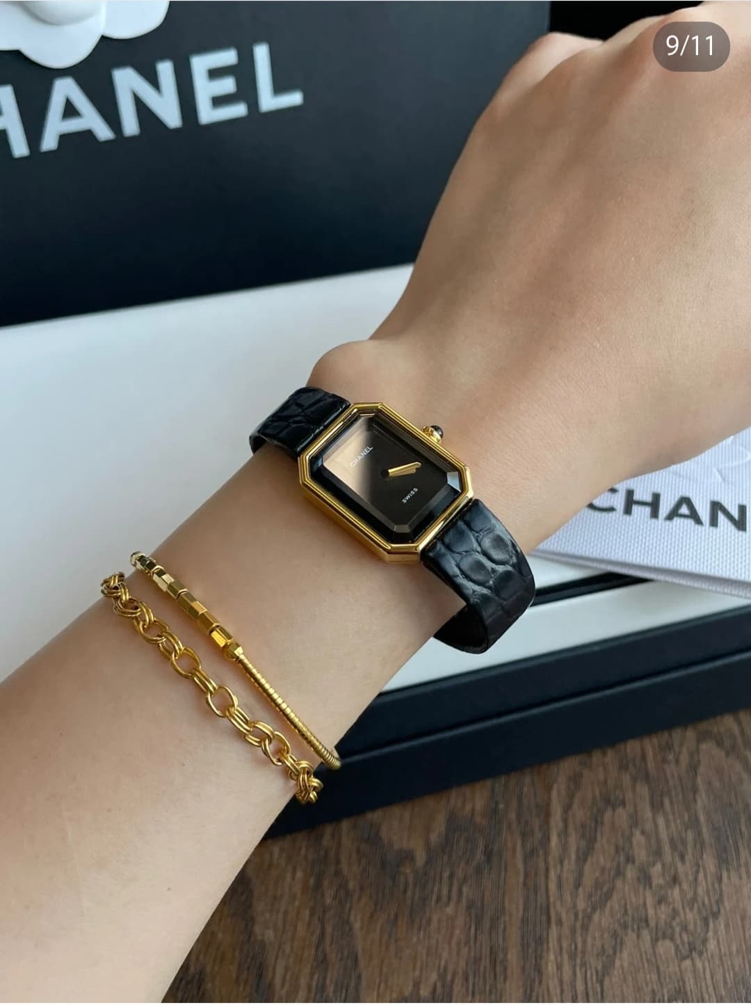 Luxury Brand Red Watch