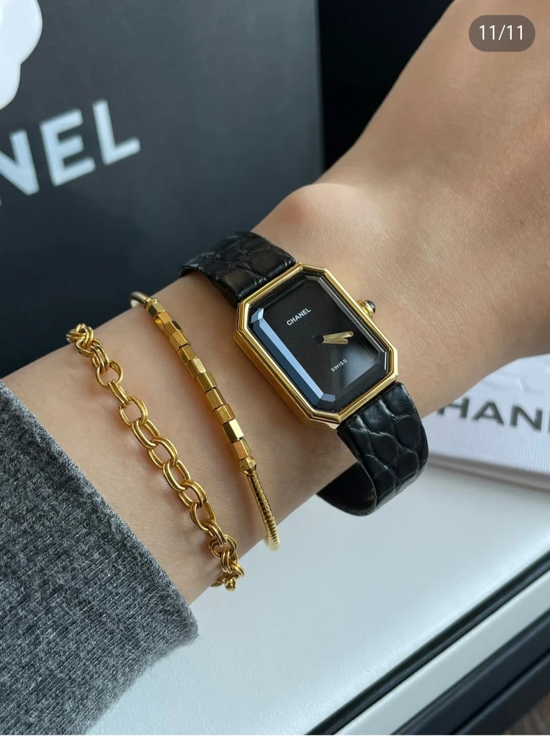 Luxury Watch Red Product