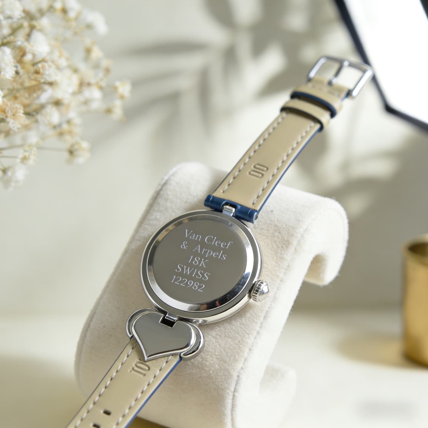 Luxury Watch White Medium Watch