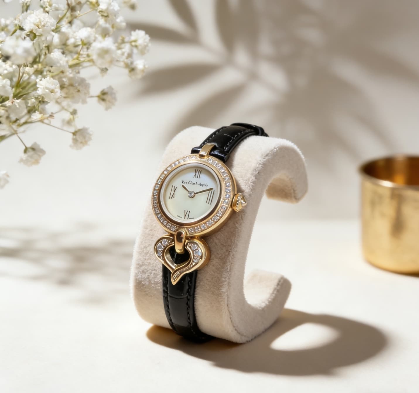 Luxury Watch White Medium Watch
