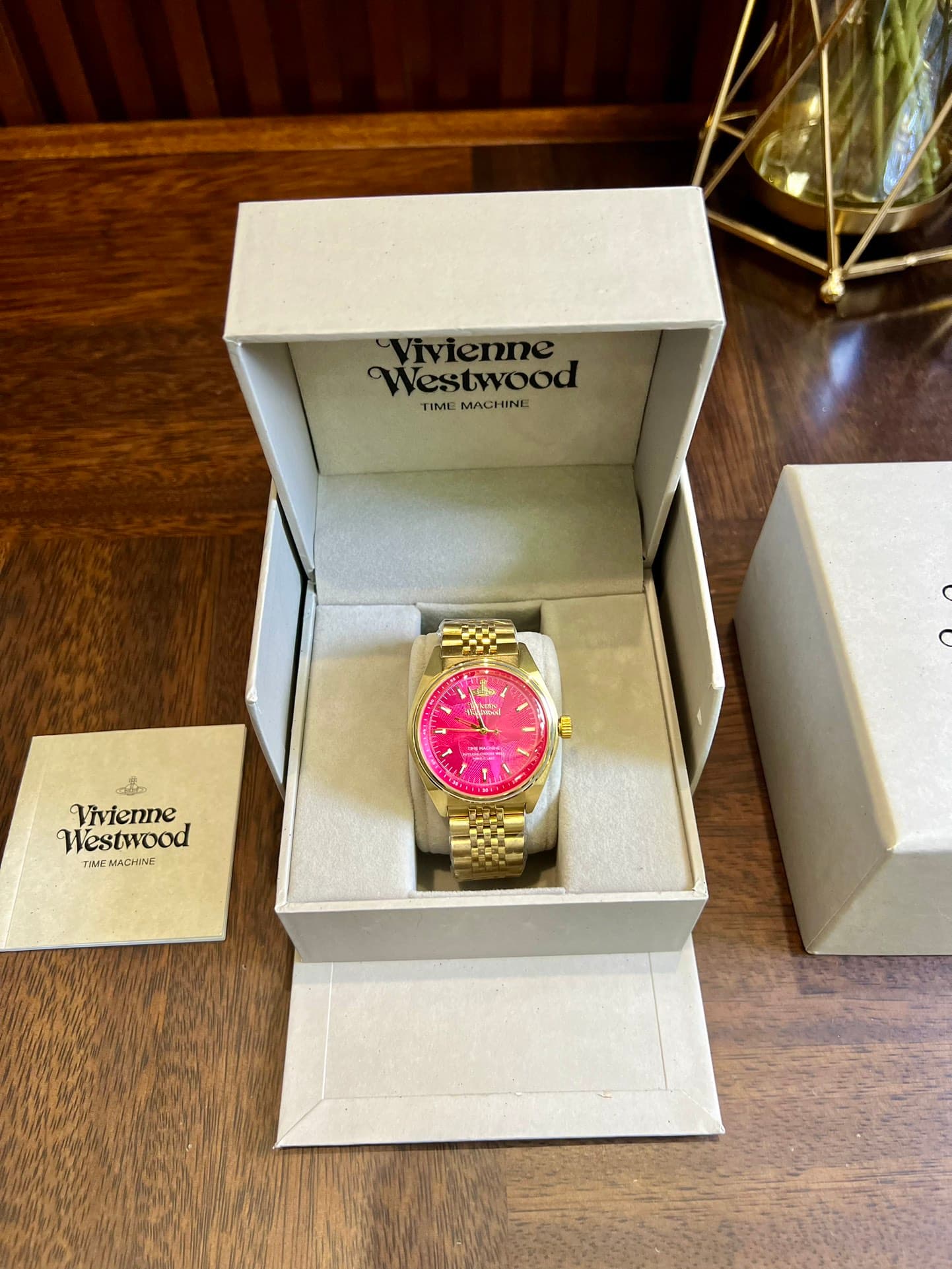 Luxury Brand Red Watch