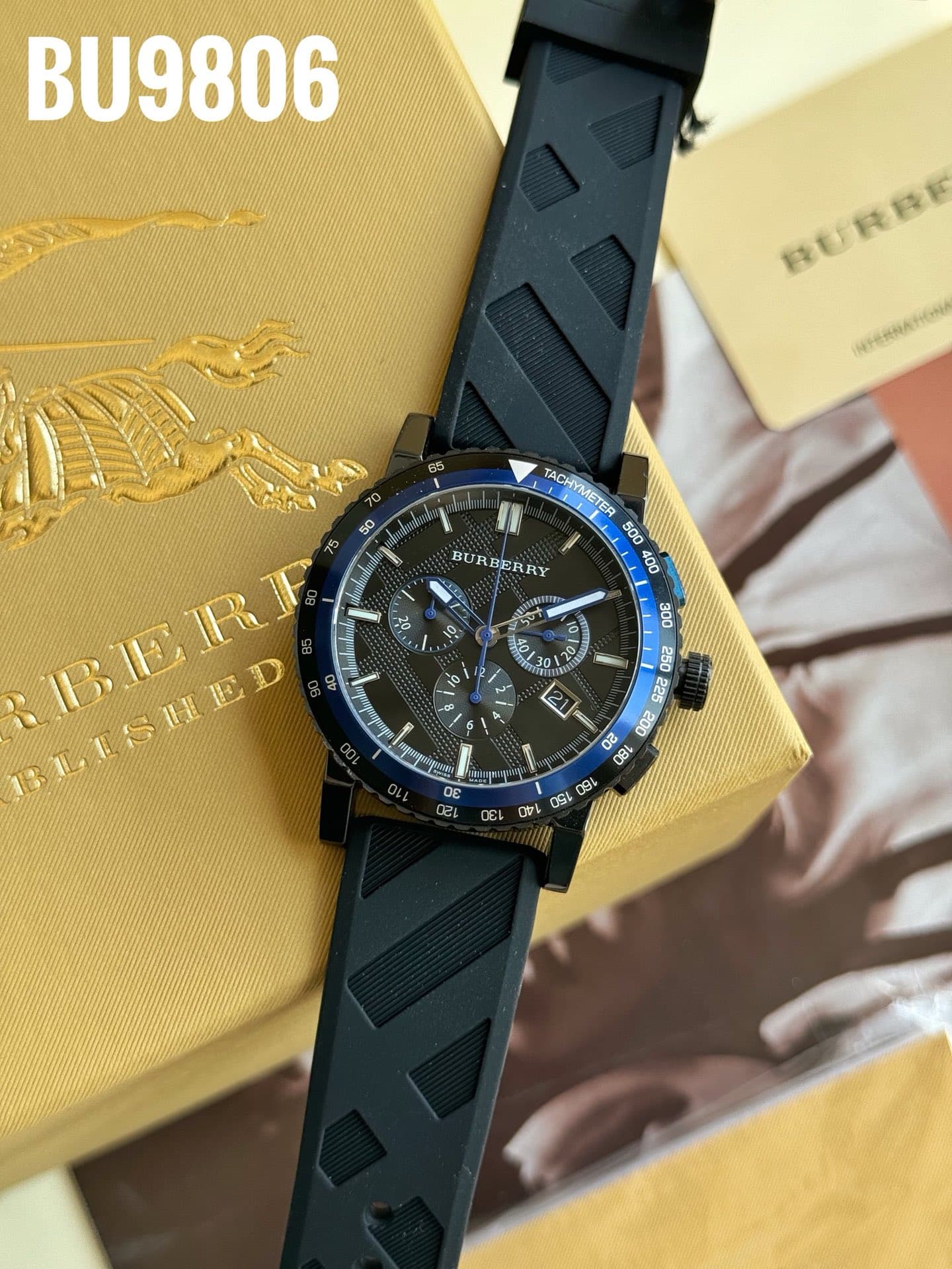 Luxury Watch Black Watch BU9806