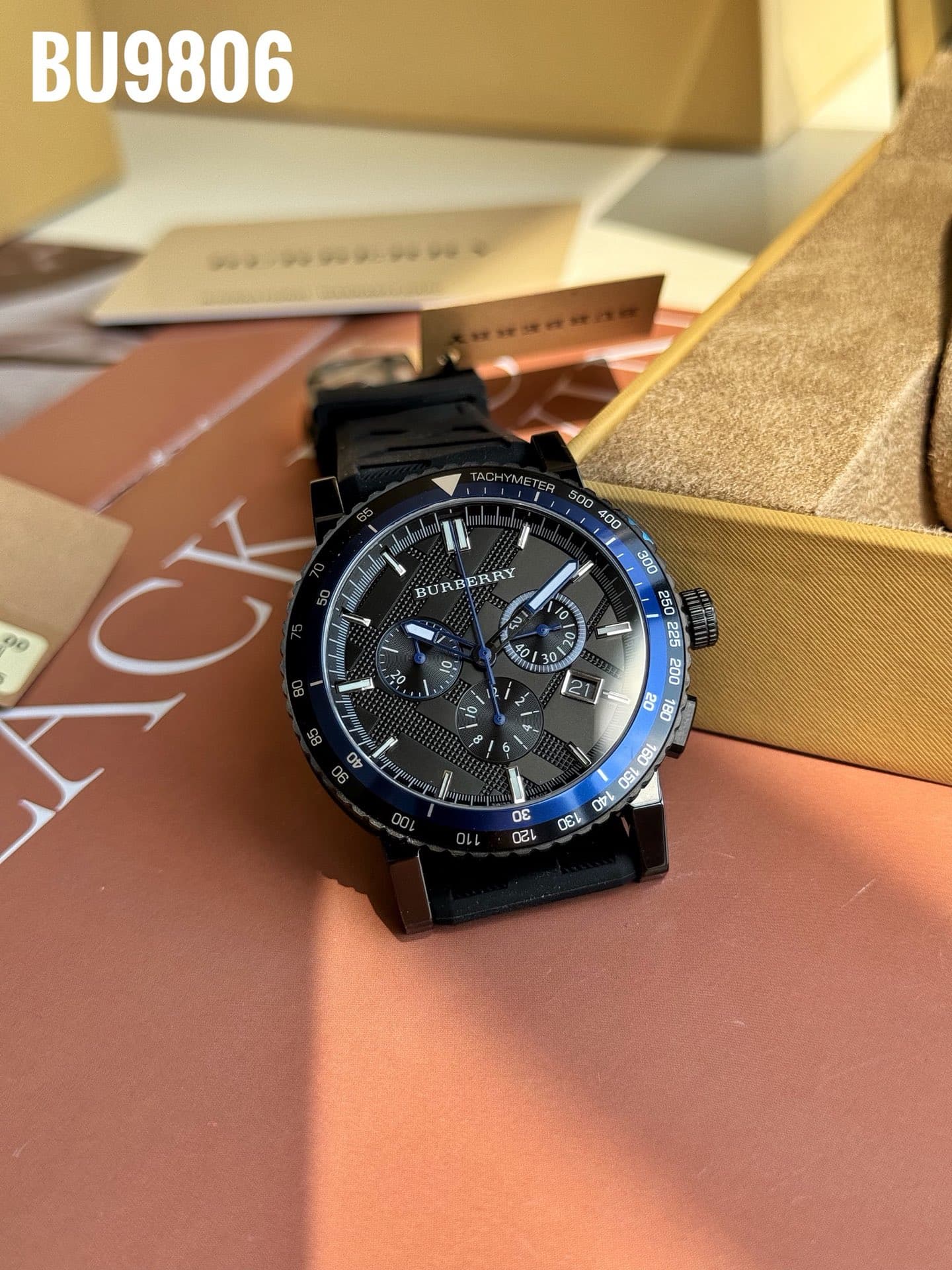 Luxury Watch Black Watch BU9806