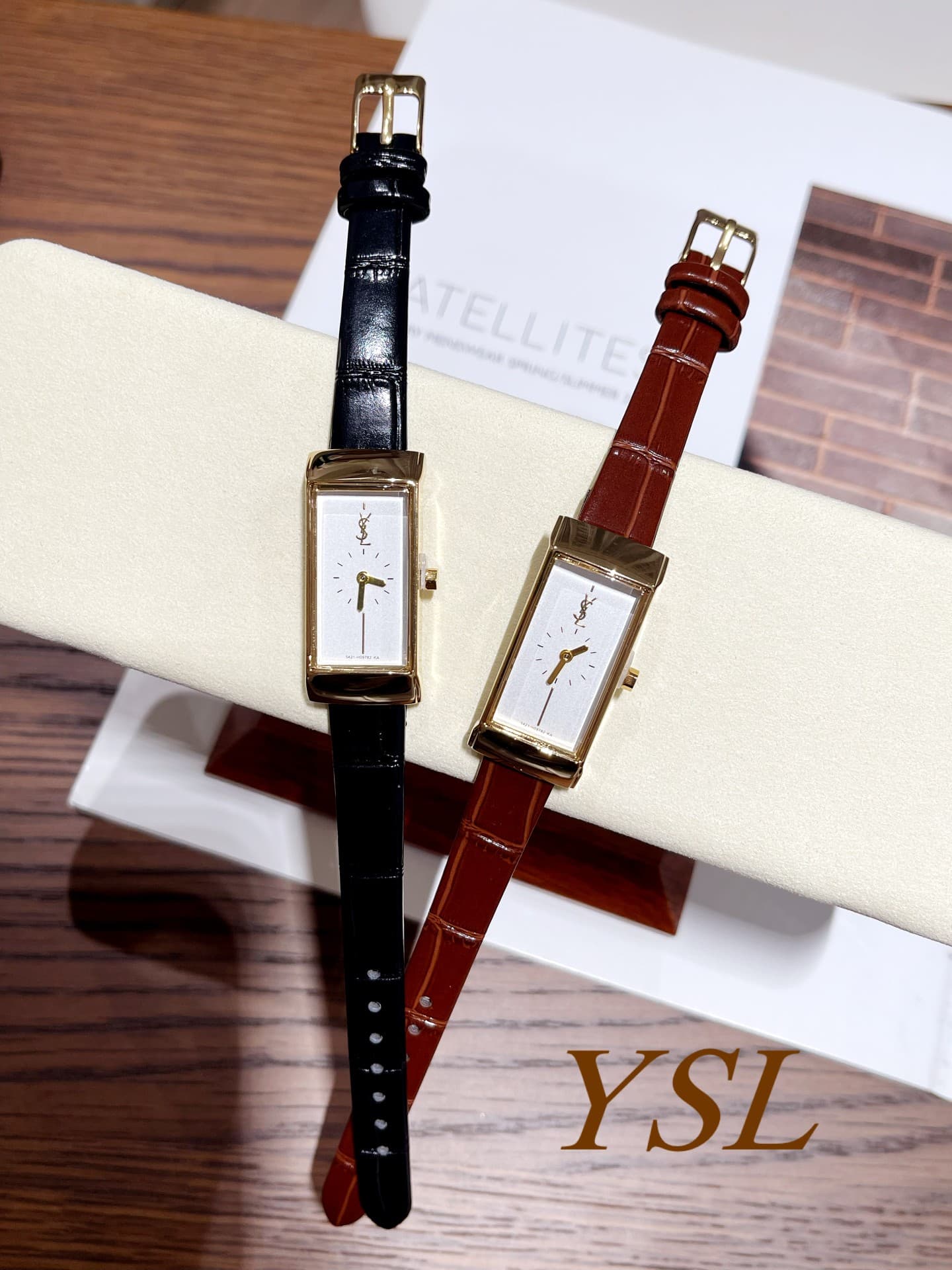 Saint Laurent Red Belt