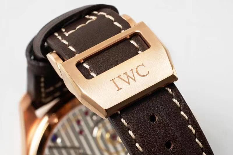 IWC Black Watch IW590302