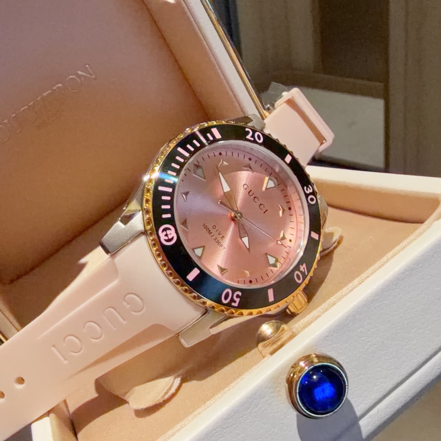 Gucci Black Watch