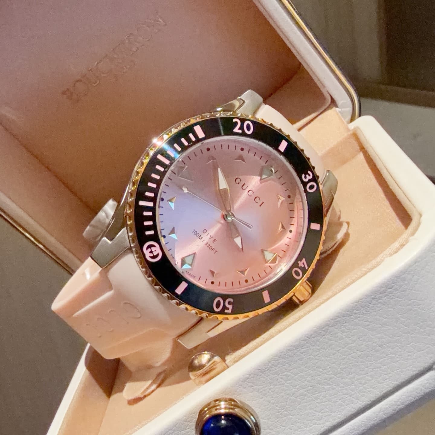 Gucci Black Watch
