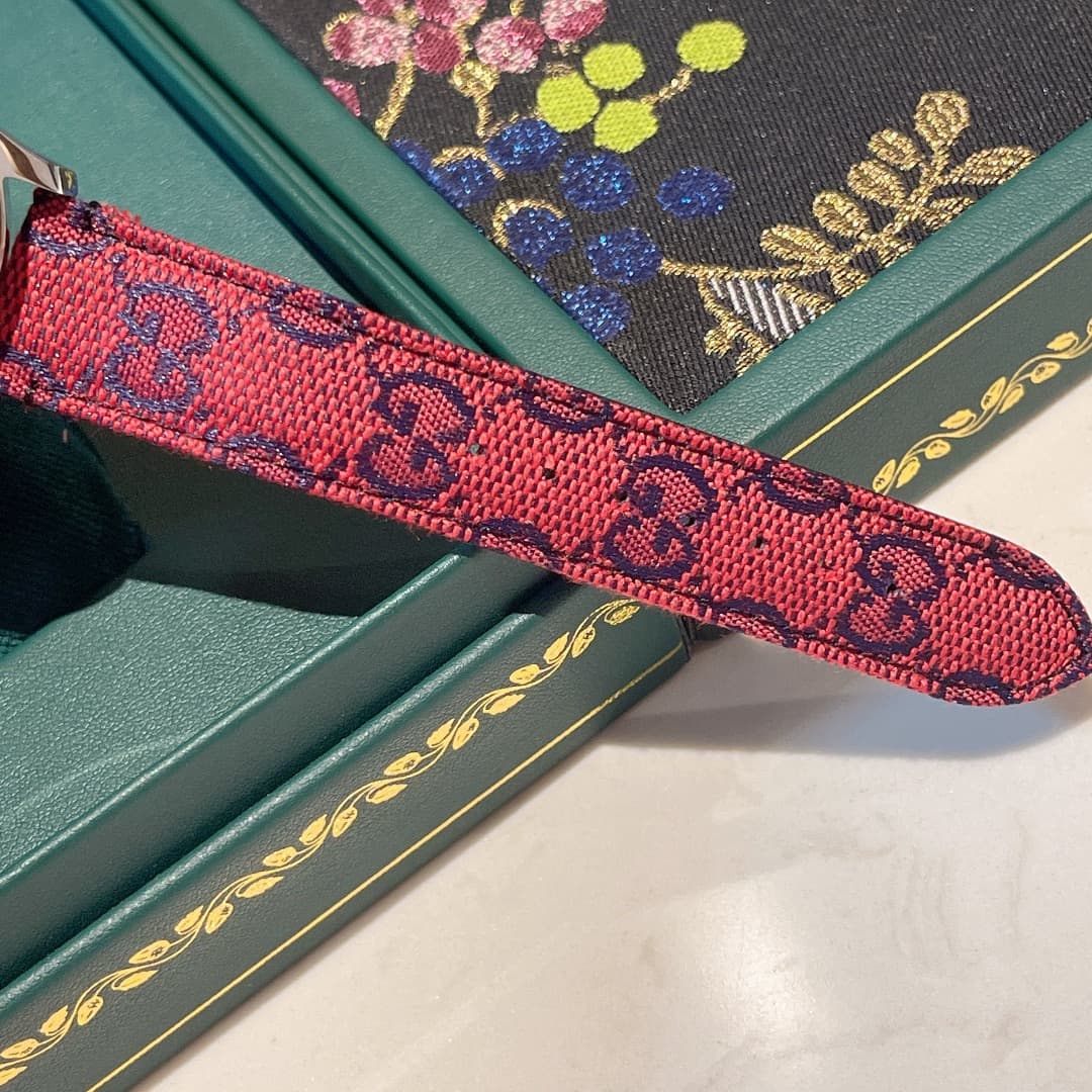 Gucci Red Watch