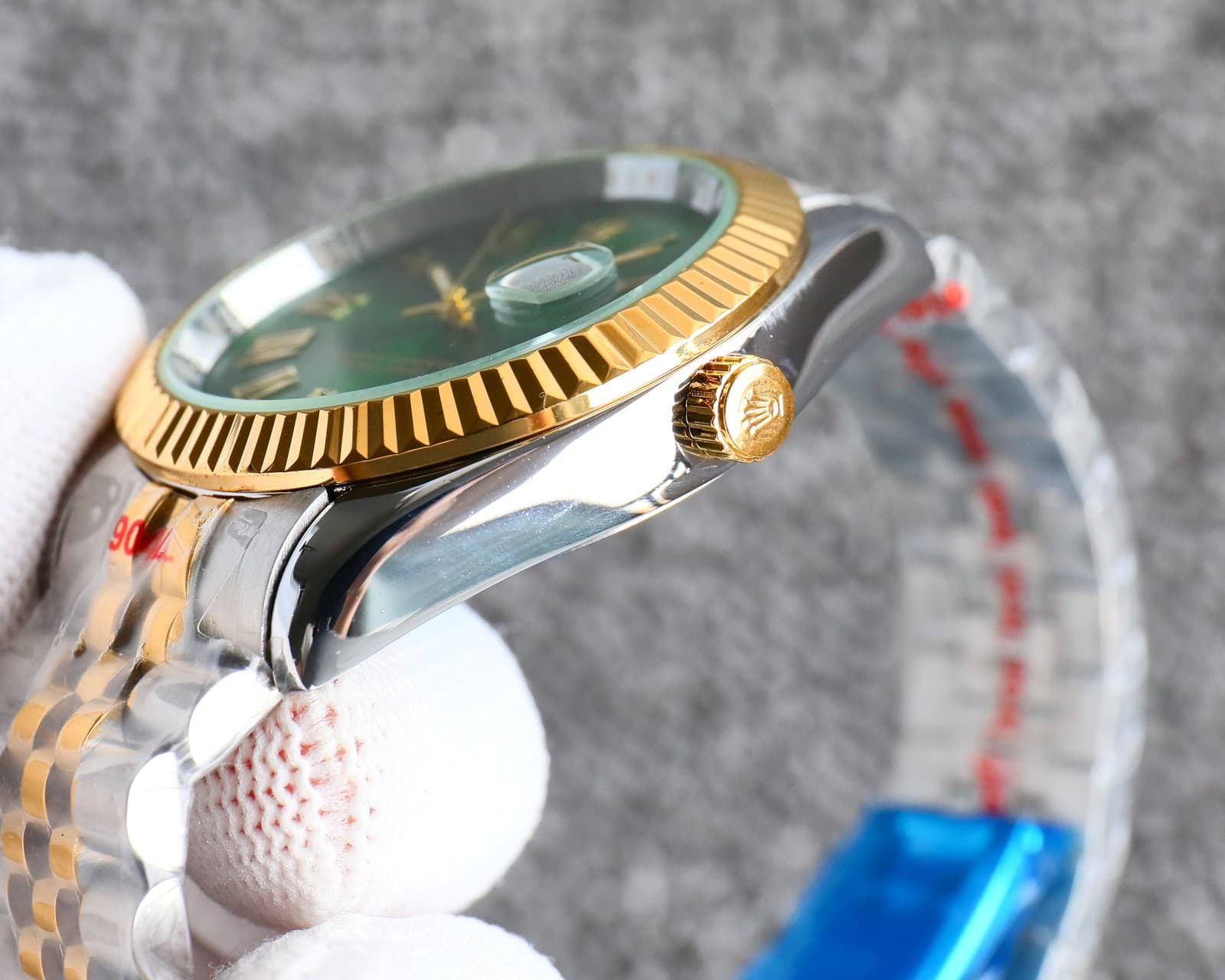 Rolex Red Product