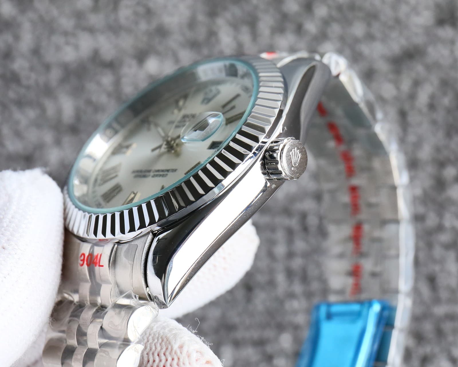 Rolex Red Product