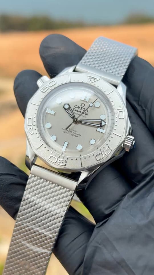 Luxury Brand Grey Watch