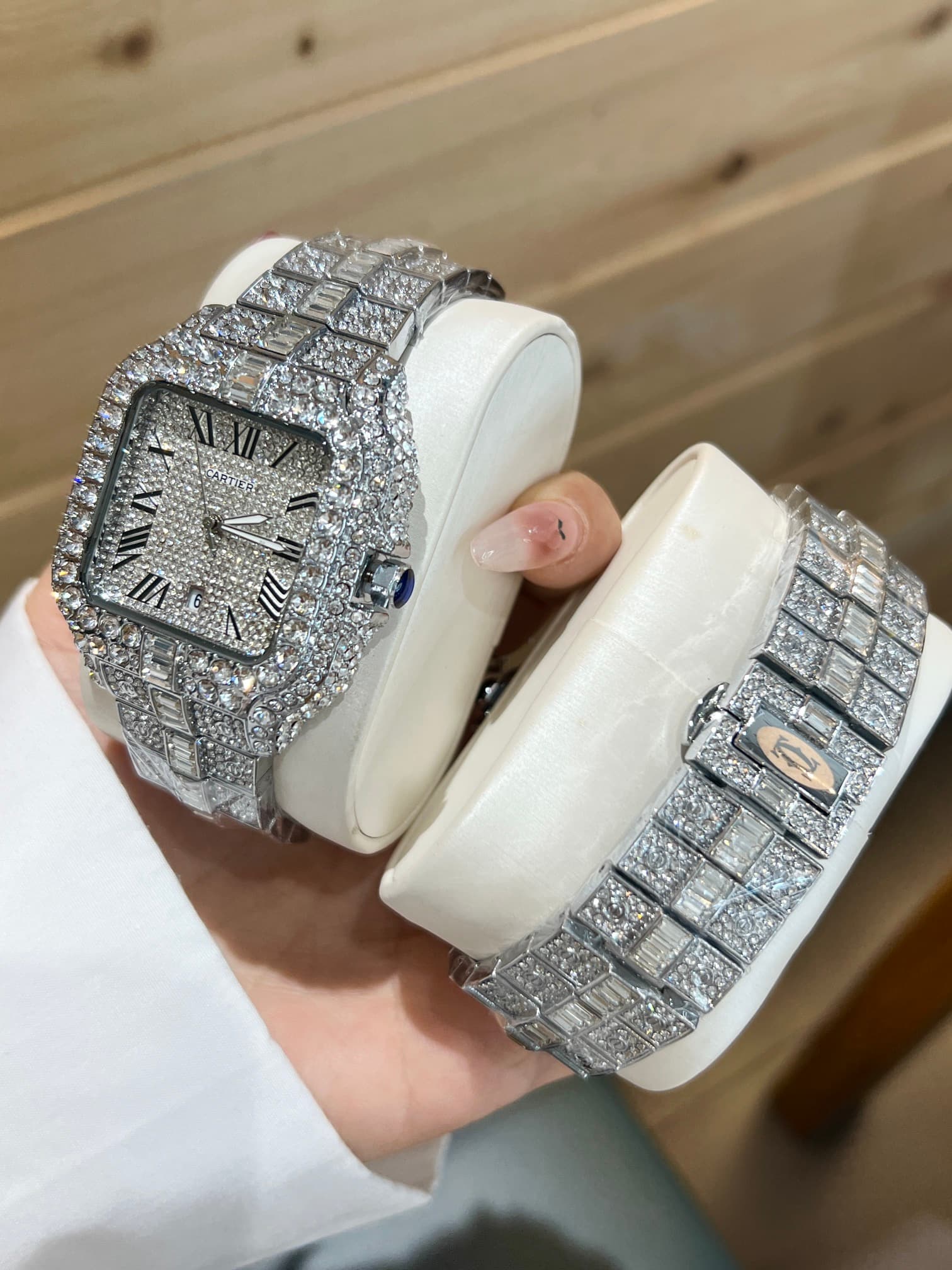 Louis Vuitton Silver Accessory