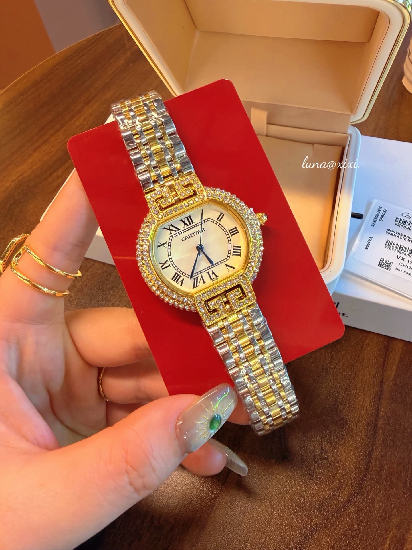 Cartier Gold Product