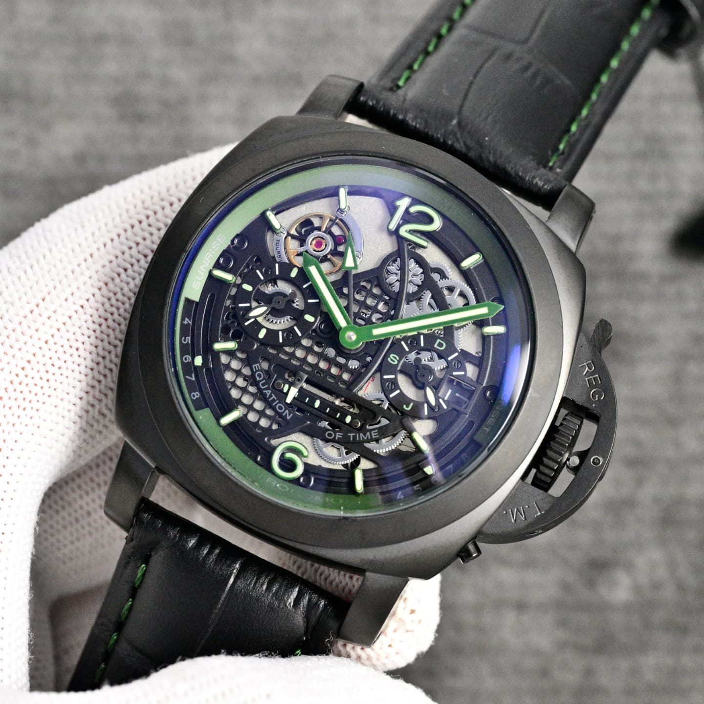 Panerai Black Watch PAM01522