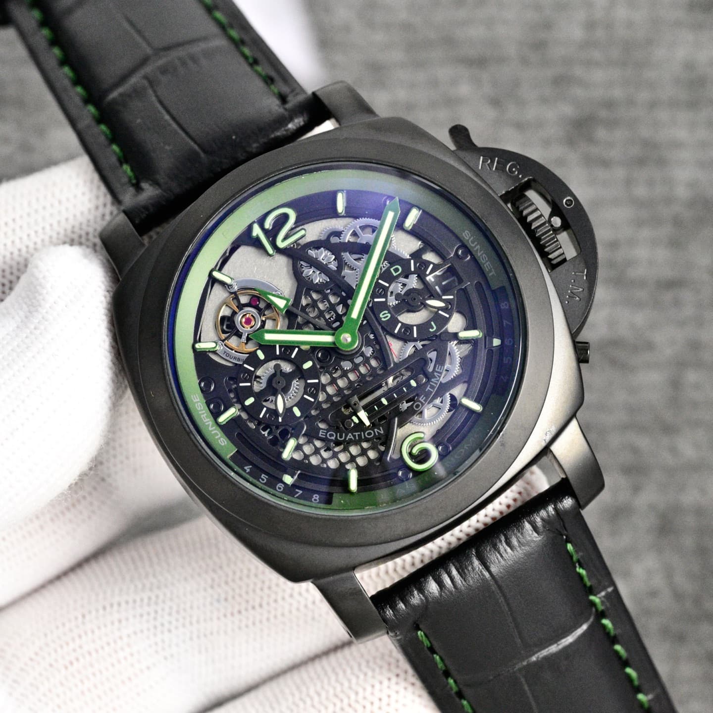 Panerai Black Watch PAM01522
