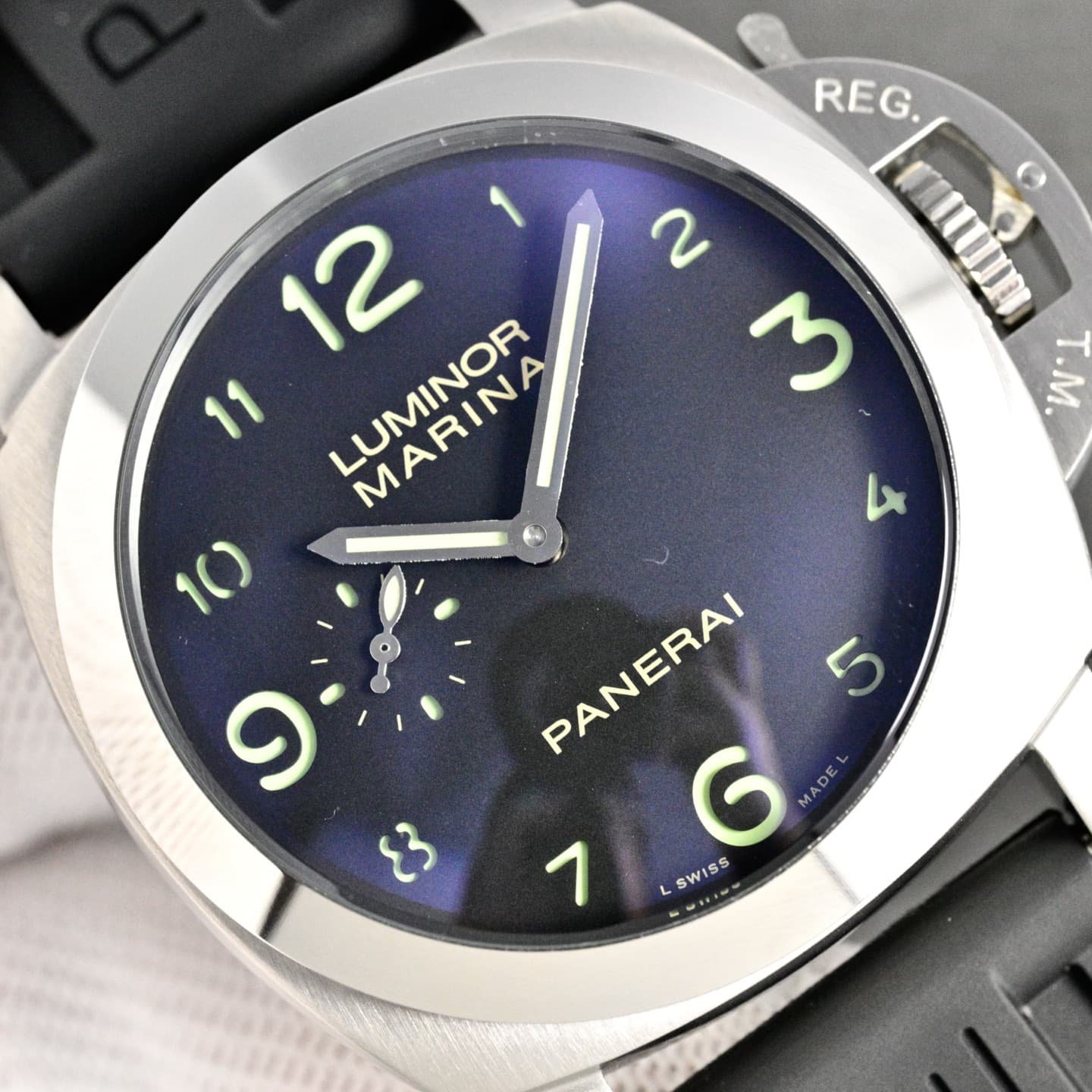 Panerai Black Watch PAM0759