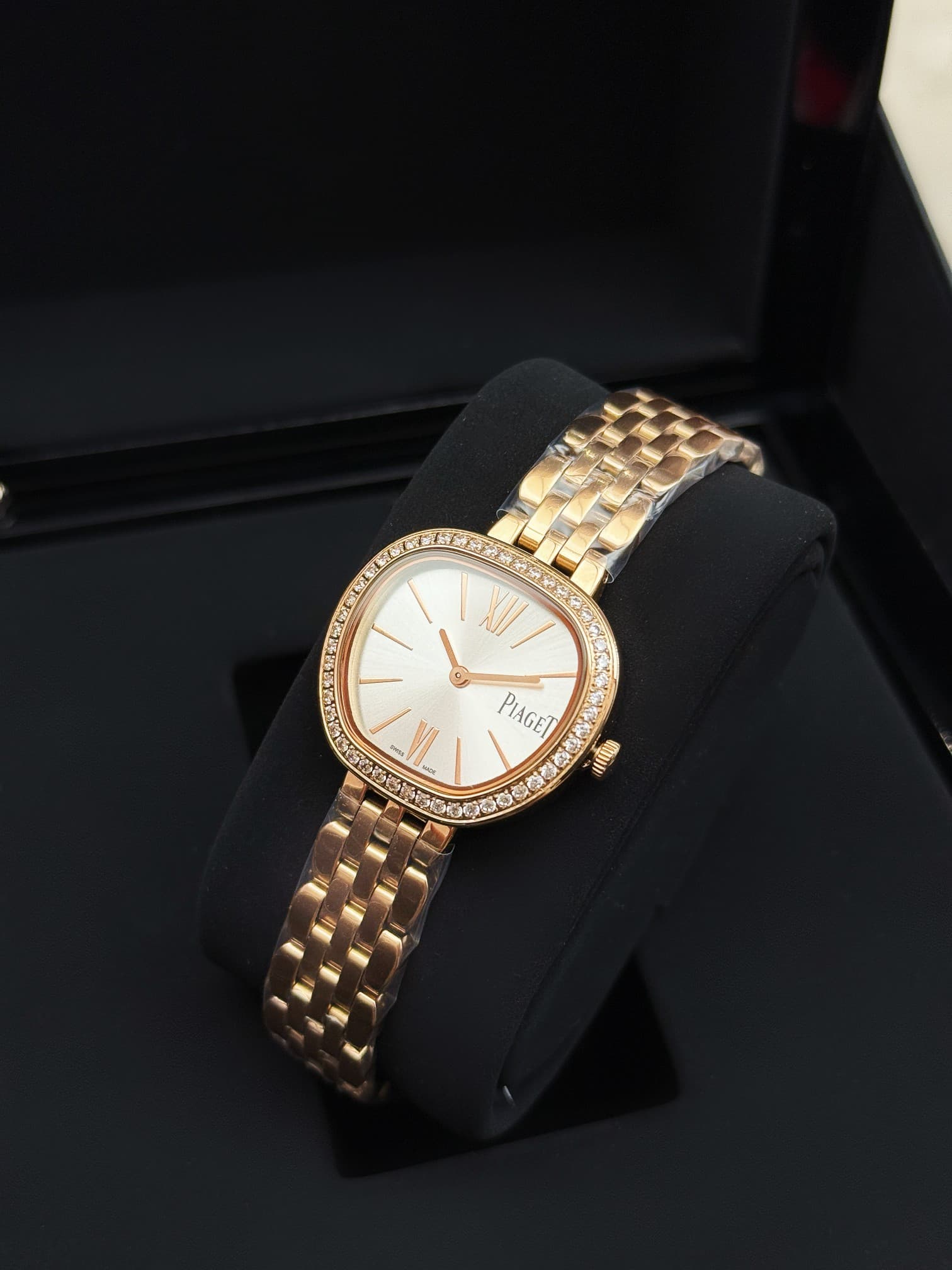 Luxury Watch Cream Watch