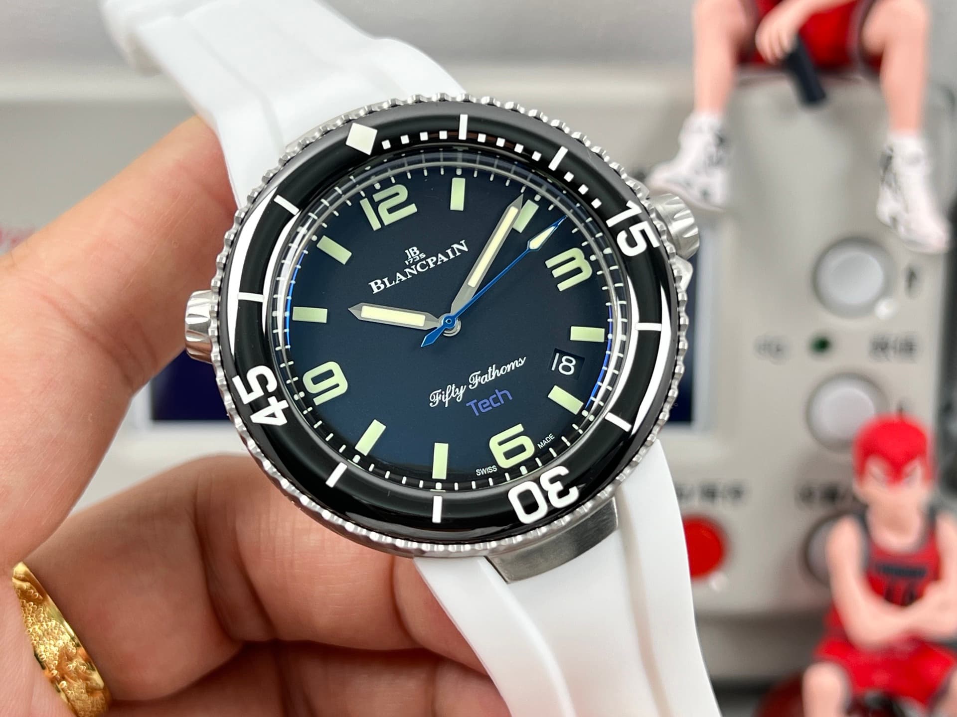 Luxury Watch Black Watch 5029