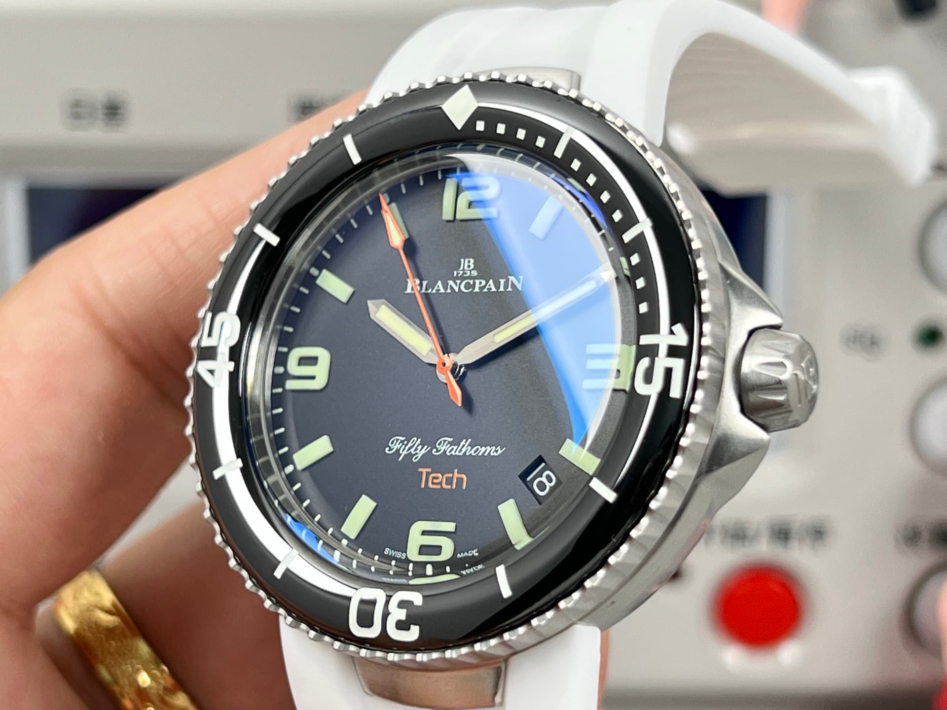 Luxury Watch Black Watch 5029