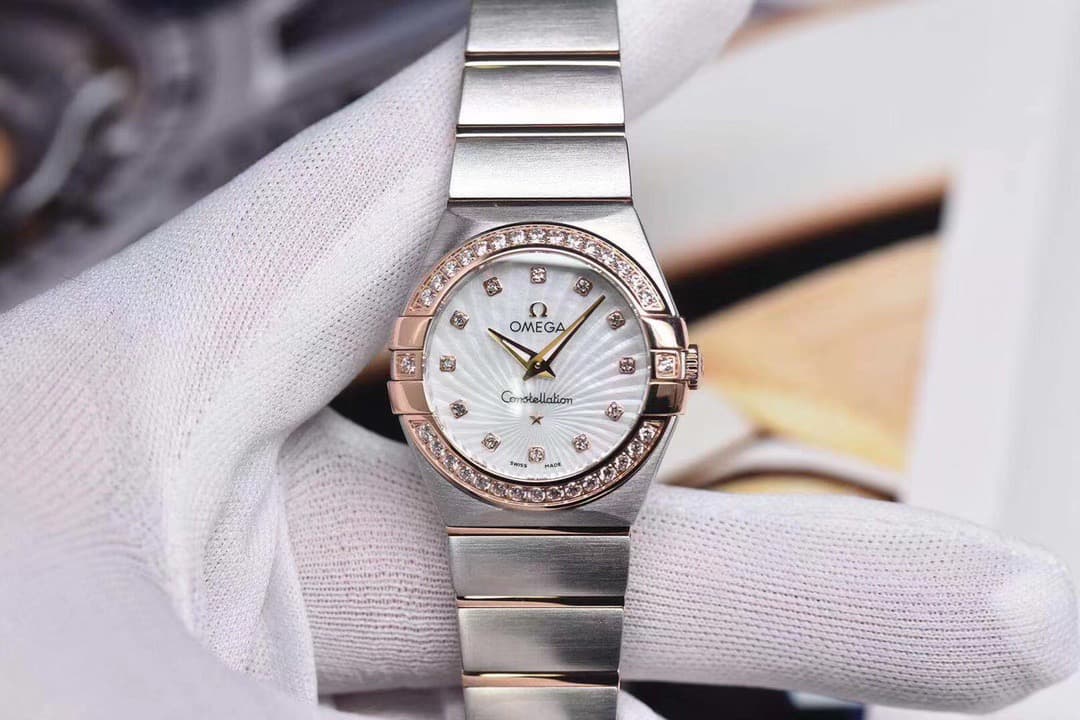 Omega Red Watch 123