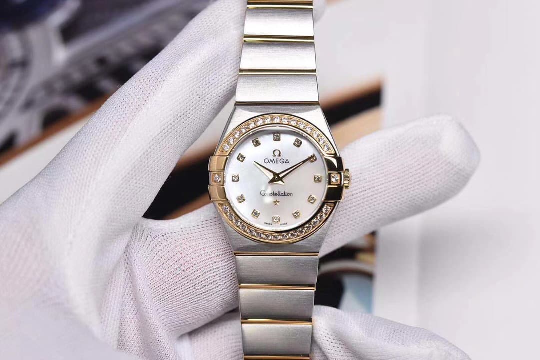 Omega Red Watch 123