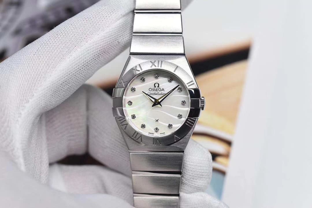Omega Red Watch 123