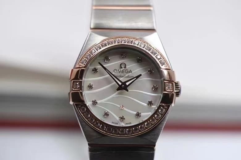 Omega Red Bag 123