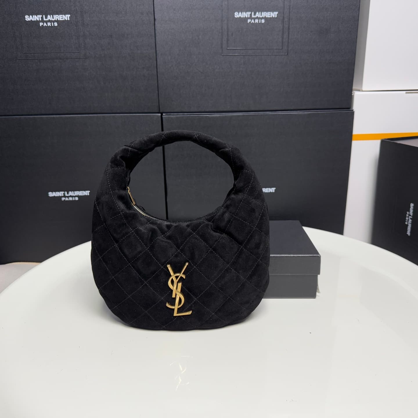 Saint Laurent Gold Bag 851689