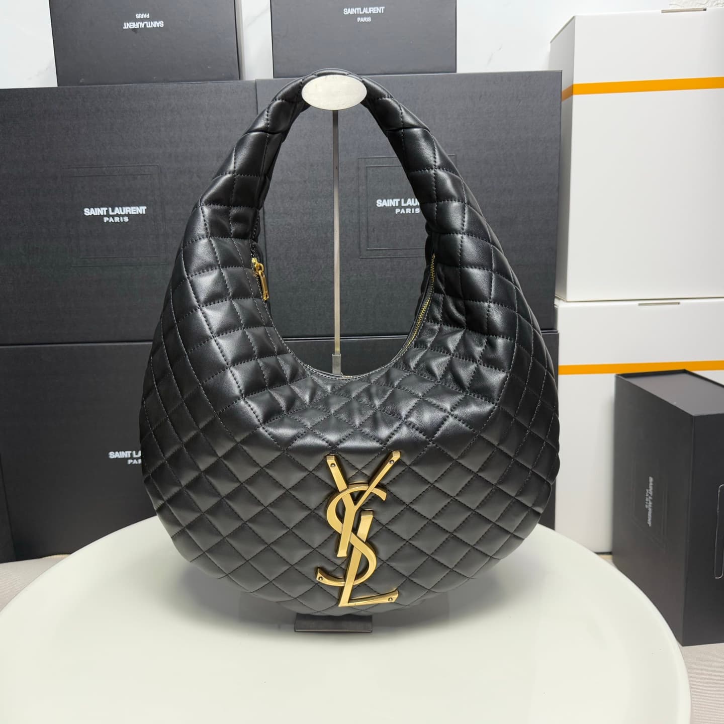 Saint Laurent Gold Large Shoulder Bag 698652