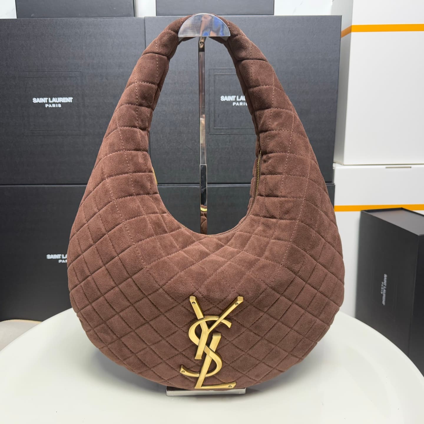 Saint Laurent Gold Large Shoulder Bag 698652