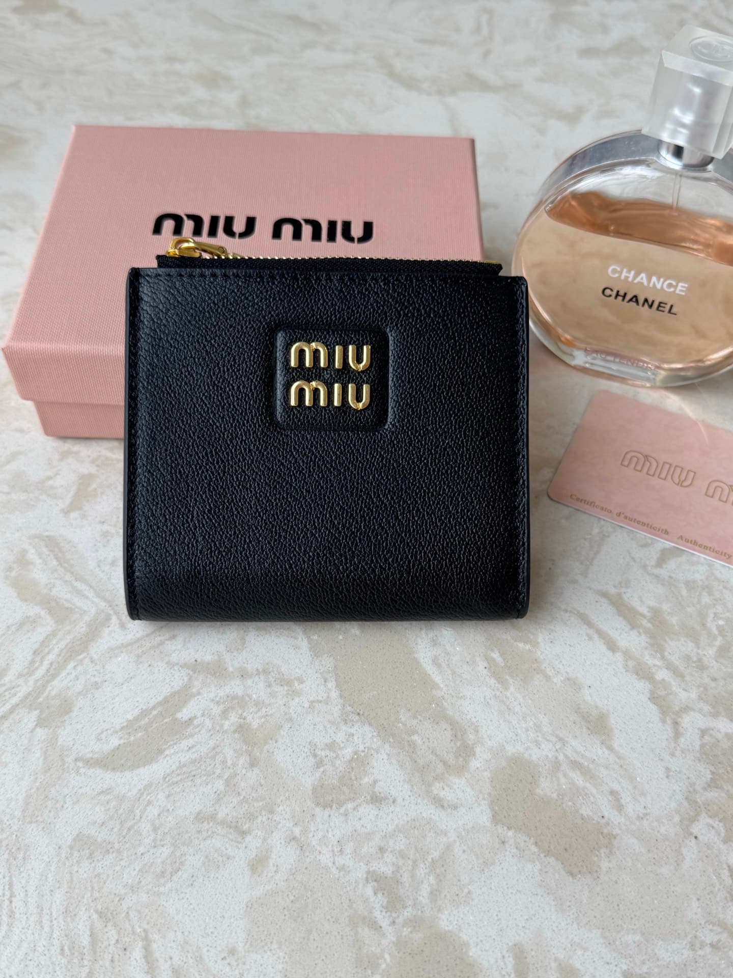 Miu Miu Black Wallets miu2520
