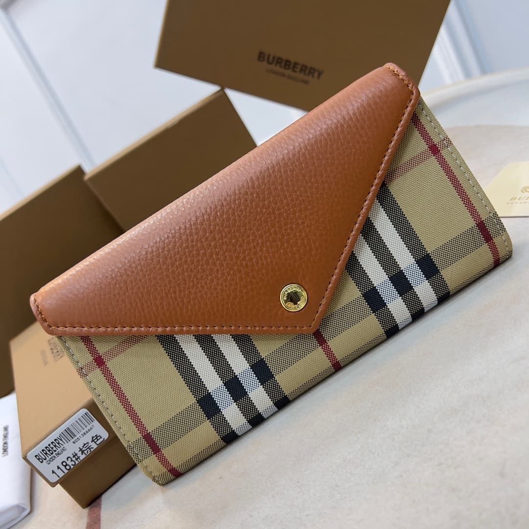 Burberry Black Wallets