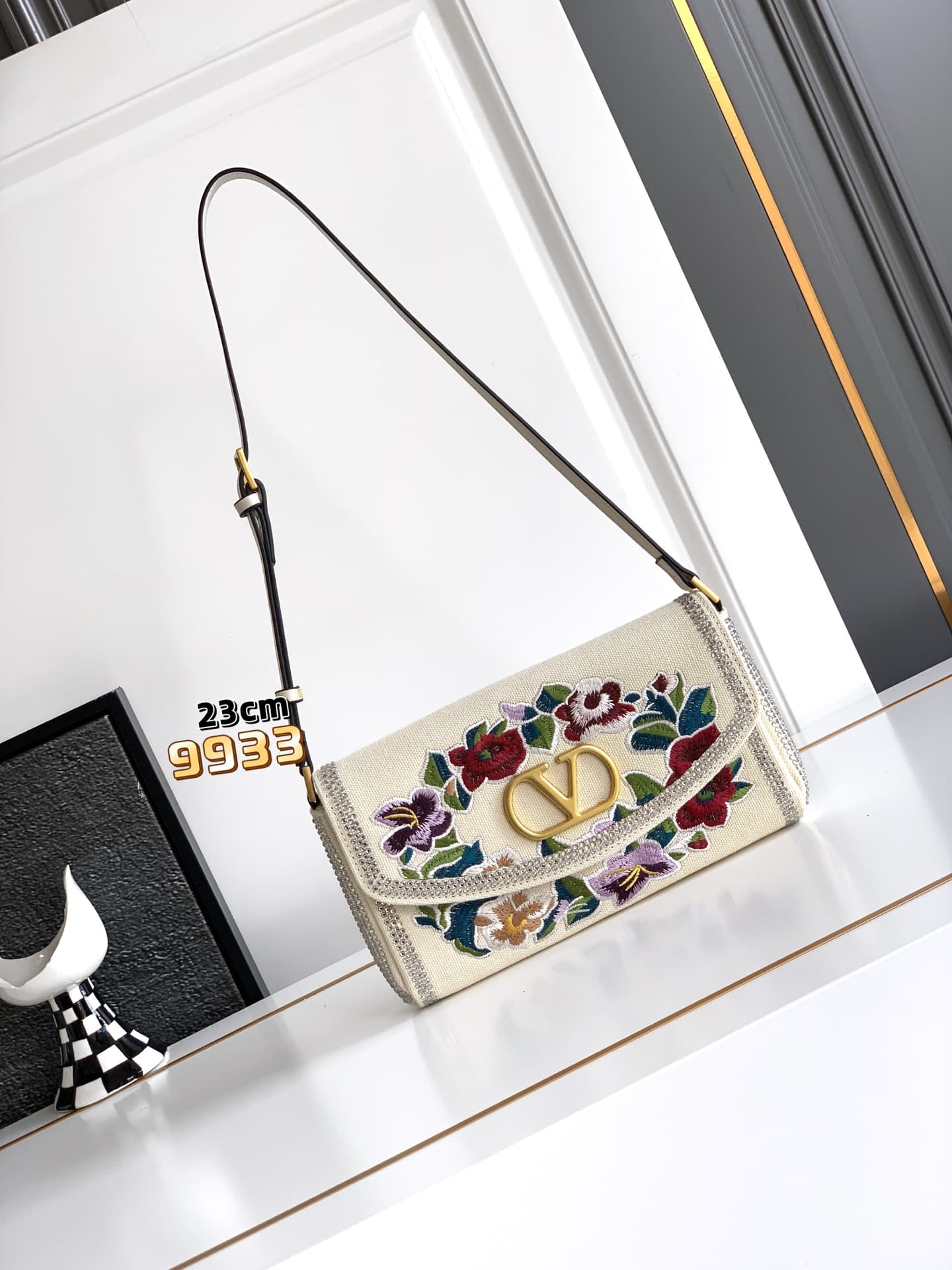 Valentino Shoulder Bag 9933