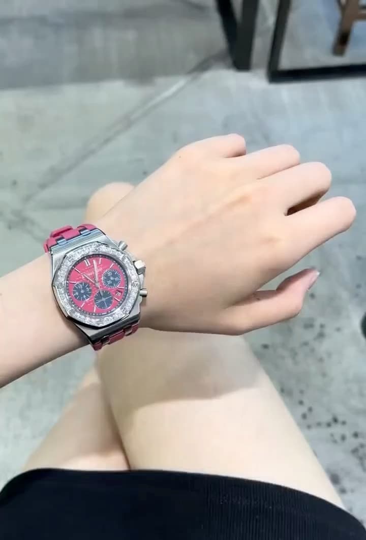 Audemars Piguet Red Accessory
