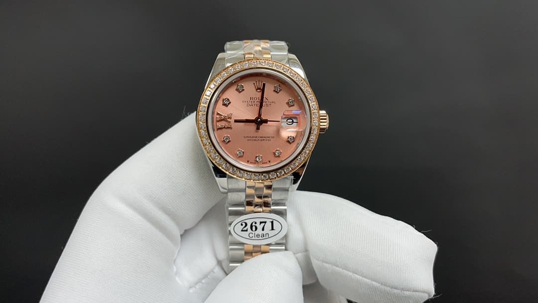 Rolex Gold Accessory