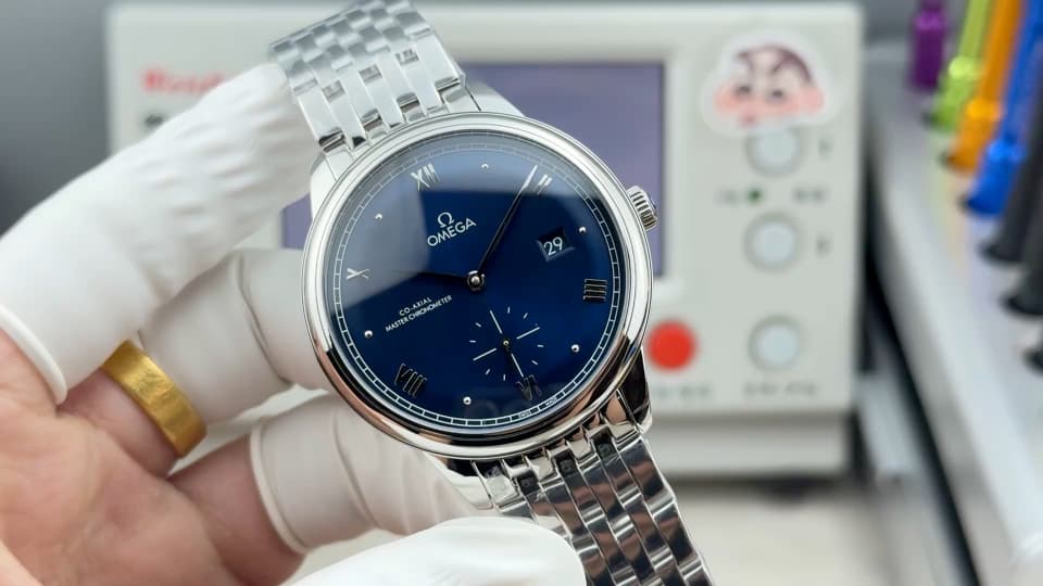 Omega Black Watch