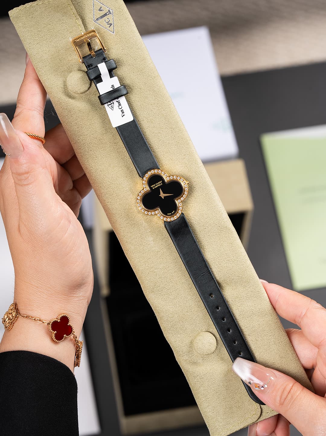Van Cleef & Arpels Gold Watches